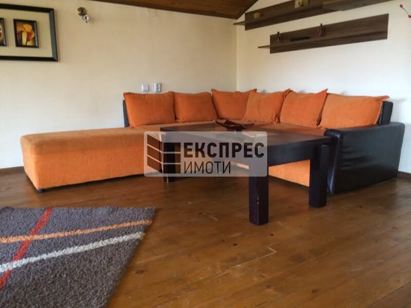 Обзаведен Тристаен апартамент