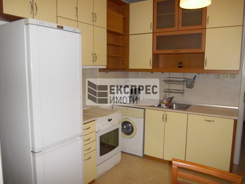 Furnished 2 bedroom apartment