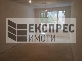 Необзаведен Четиристаен апартамент