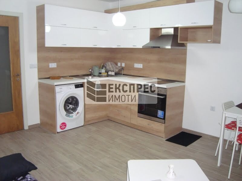 Furnished 1 bedroom apartment