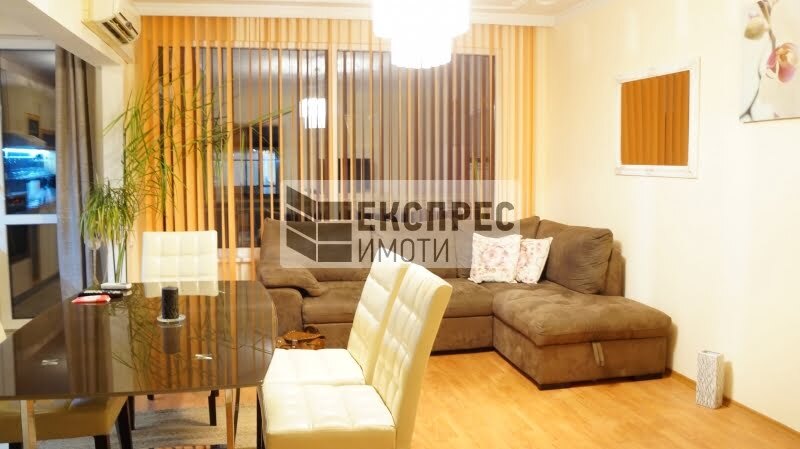 Furnished 2 bedroom apartment