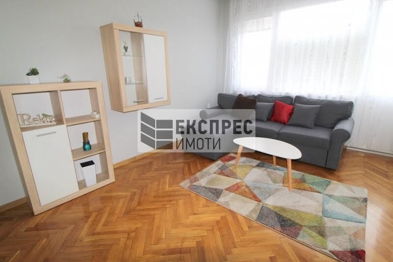 New, Furnished 3 bedroom apartment