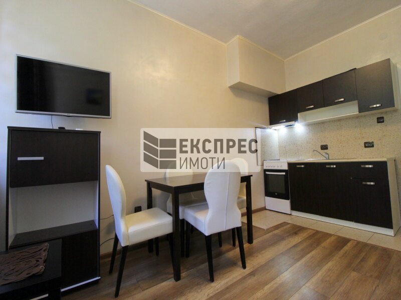 Furnished 3 bedroom apartment