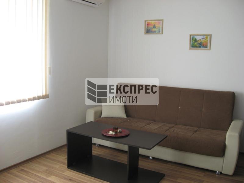 1 Schlafzimmer Wohnung