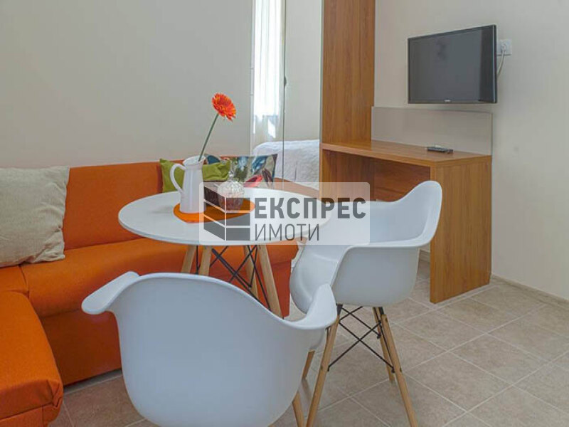 Möbliert 1 Schlafzimmer Wohnung