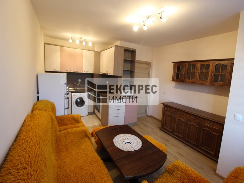 1 Schlafzimmer Wohnung