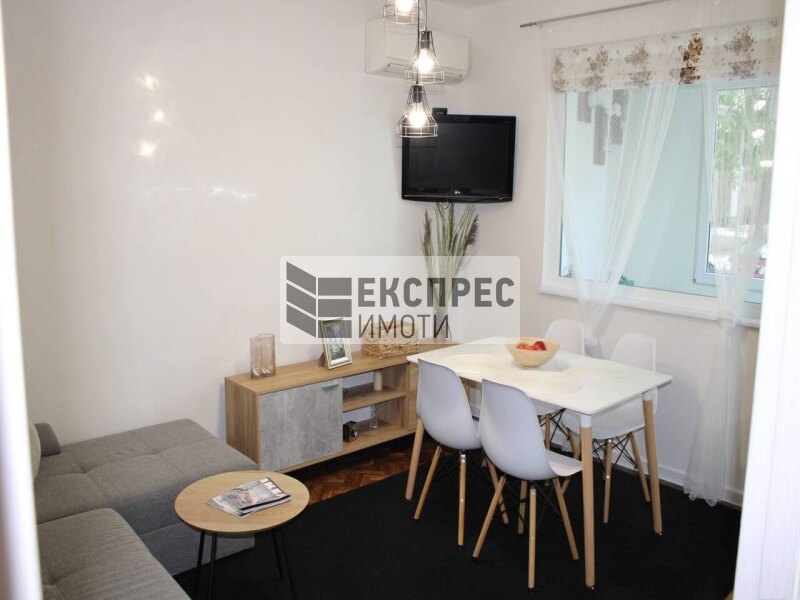 Möbliert 2 Schlafzimmer Wohnung