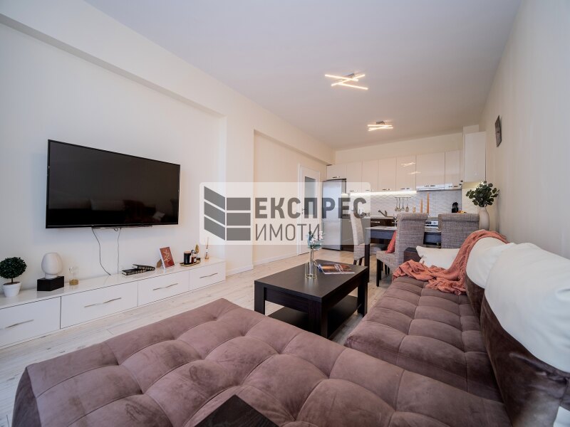 Furnished, Luxury 1 bedroom apartment