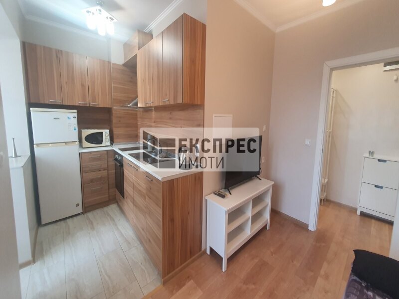 Furnished 2 bedroom apartment