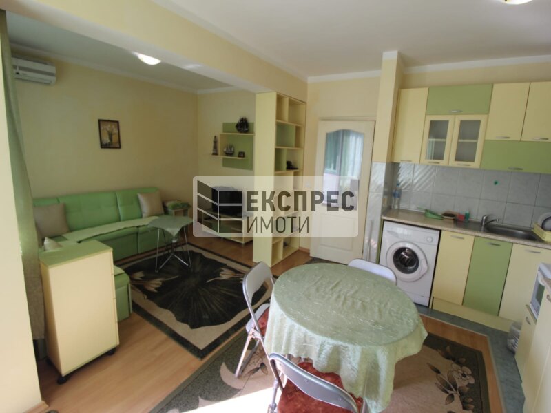 Furnished 1 Schlafzimmer Wohnung