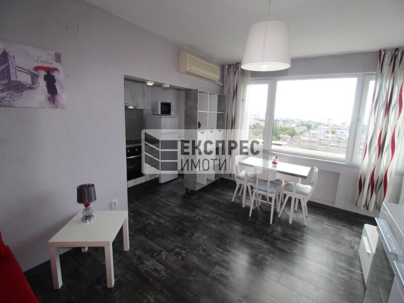 New, Furnished 1 Schlafzimmer Wohnung