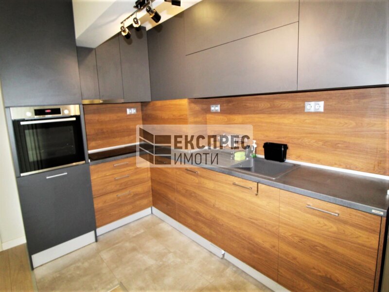 Furnished, 2 bedroom apartment