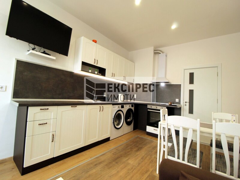 New, Furnished 3 bedroom apartment