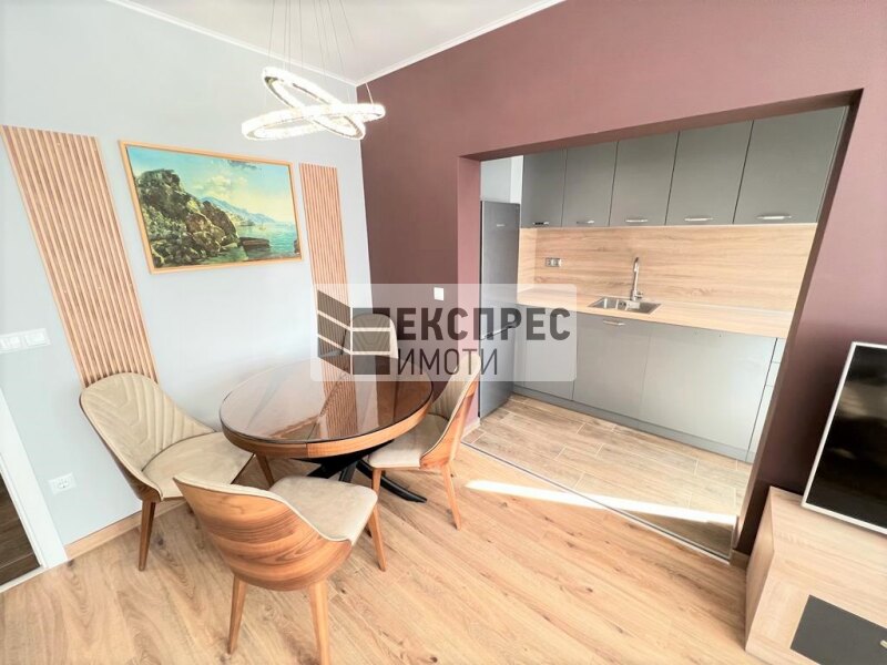 Möbliert, 1 Schlafzimmer Wohnung, Regional hospital