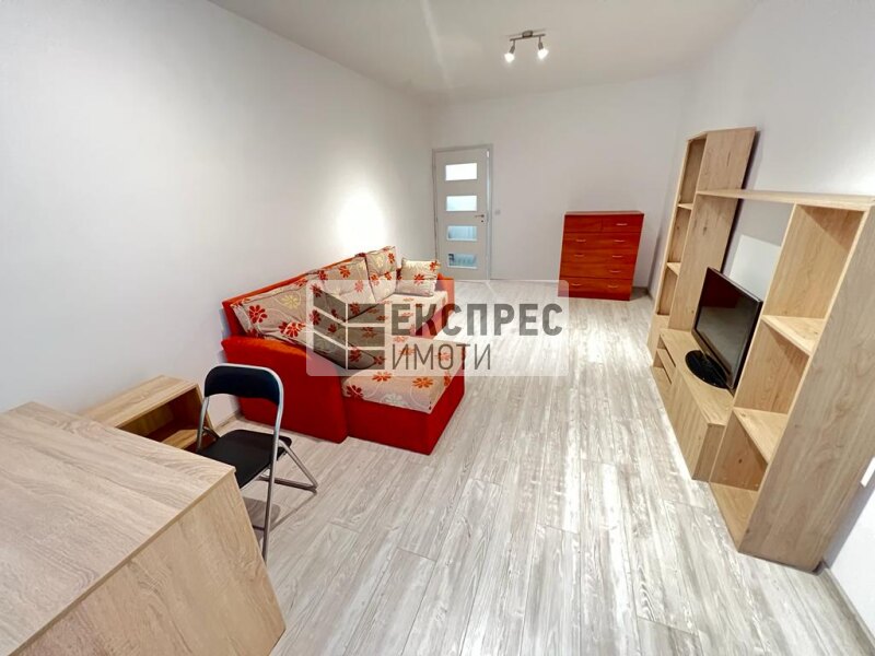 Möbliert, 2 Schlafzimmer Wohnung