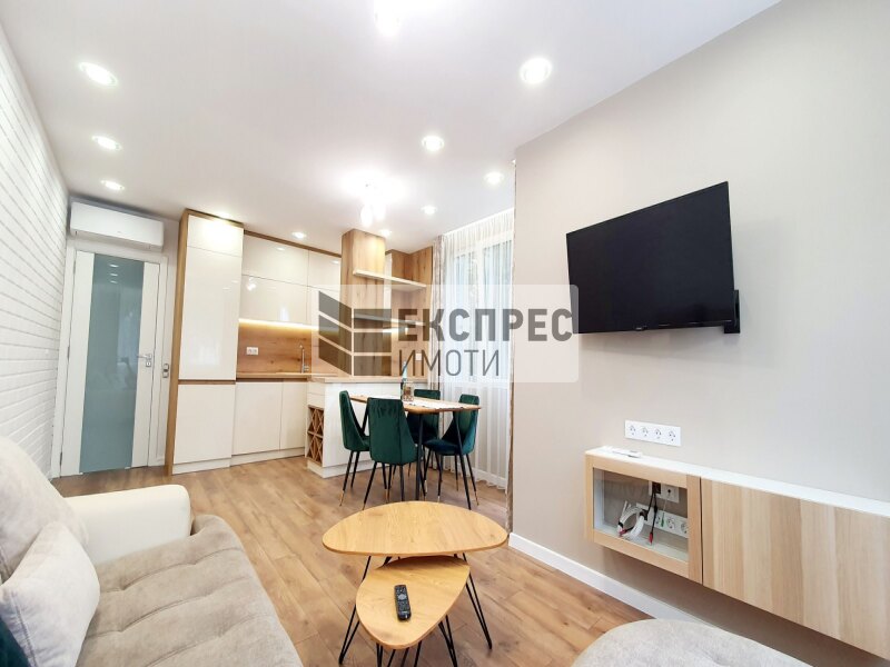 Luxury, Furnished 2 bedroom apartment