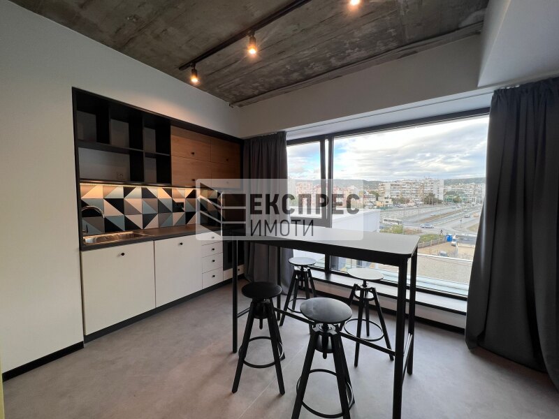 New, Furnished 3 bedroom apartment