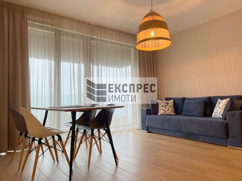 Luxury, Furnished 1 bedroom apartment