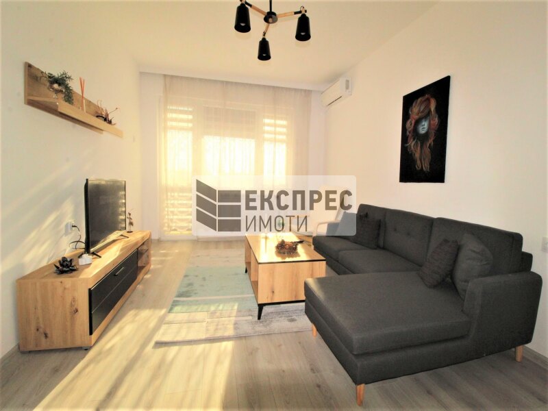 Furnished, 2 bedroom apartment