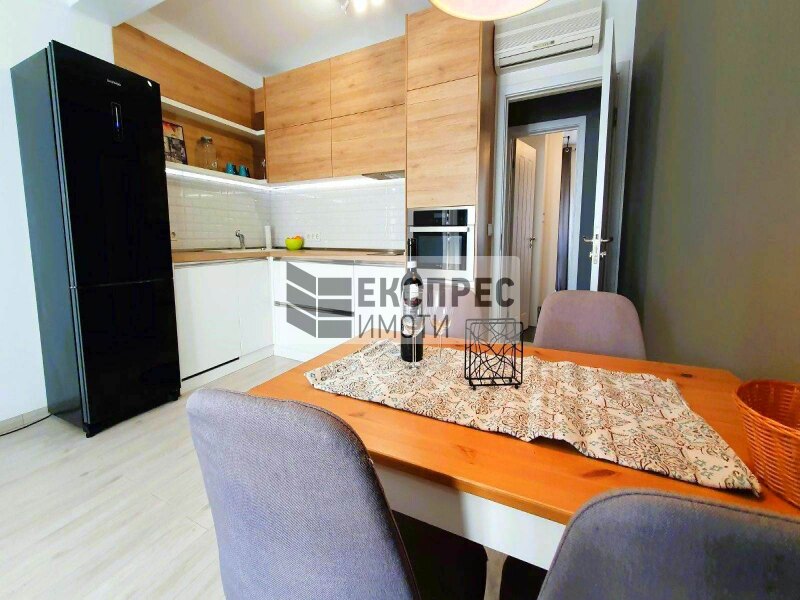 New, Furnished 2 bedroom apartment