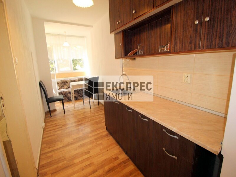 Furnished 2 bedroom apartment