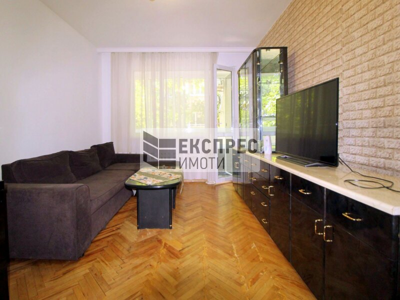 Furnished 2 bedroom apartment