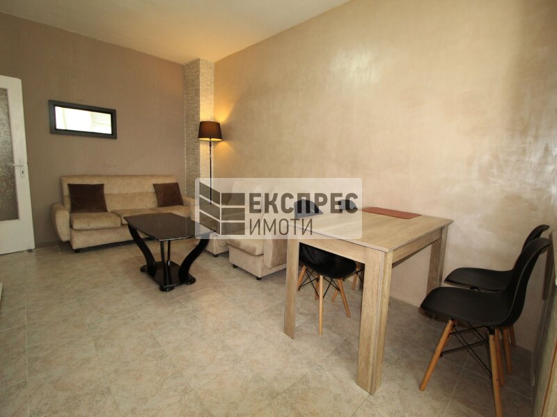 Furnished 2 bedroom apartment