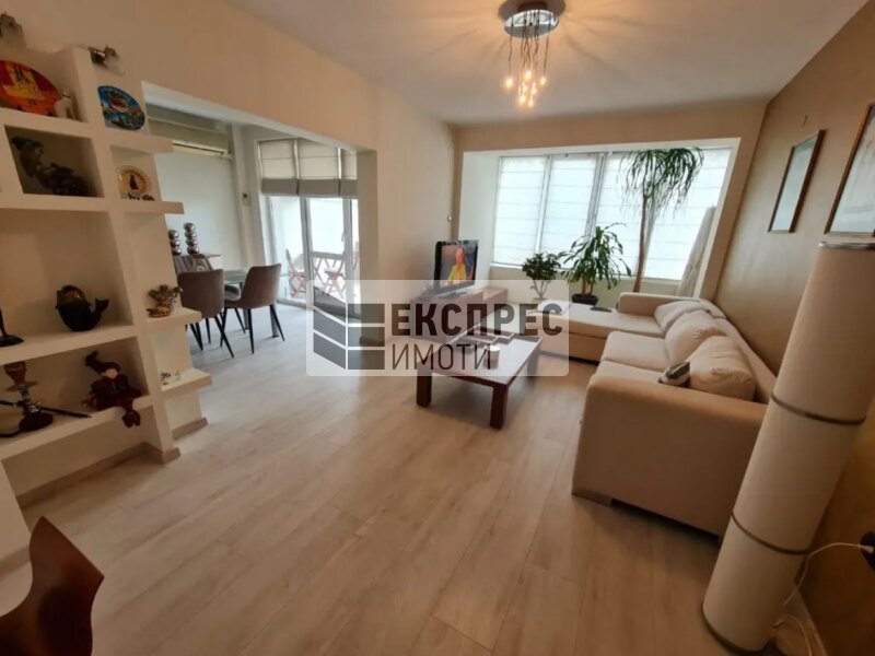 Furnished 2 bedroom apartment