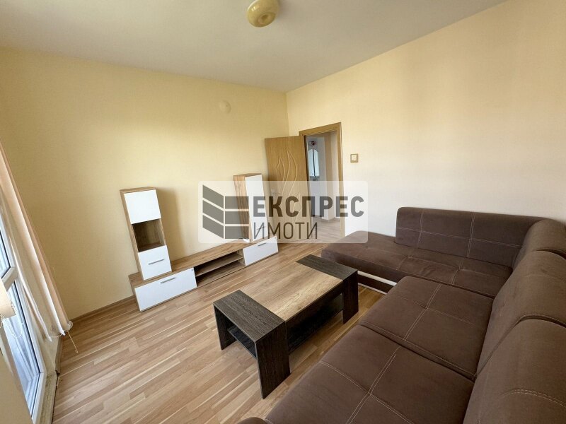 Furnished 2 bedroom apartment