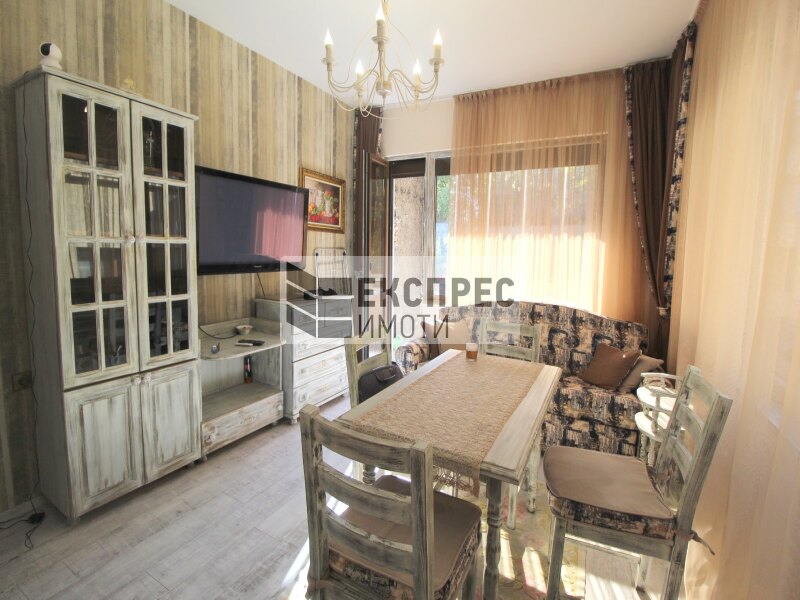 Furnished 1 bedroom apartment