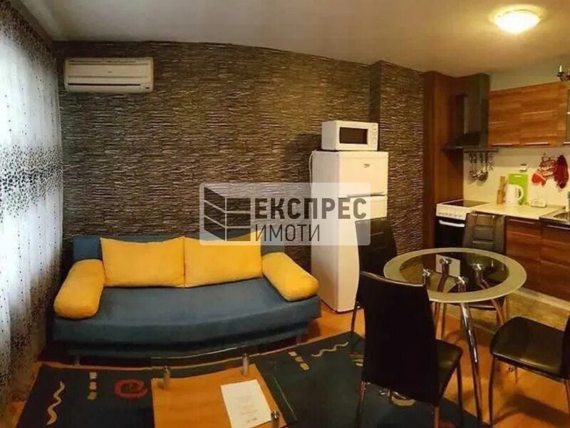 Furnished 1 bedroom apartment