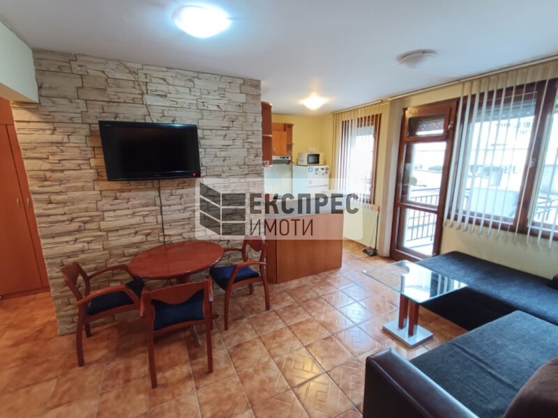 Furnished 2 bedroom apartment