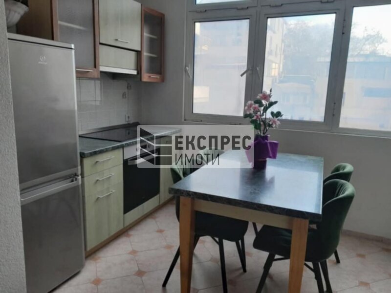 Furnished 2 bedroom apartment