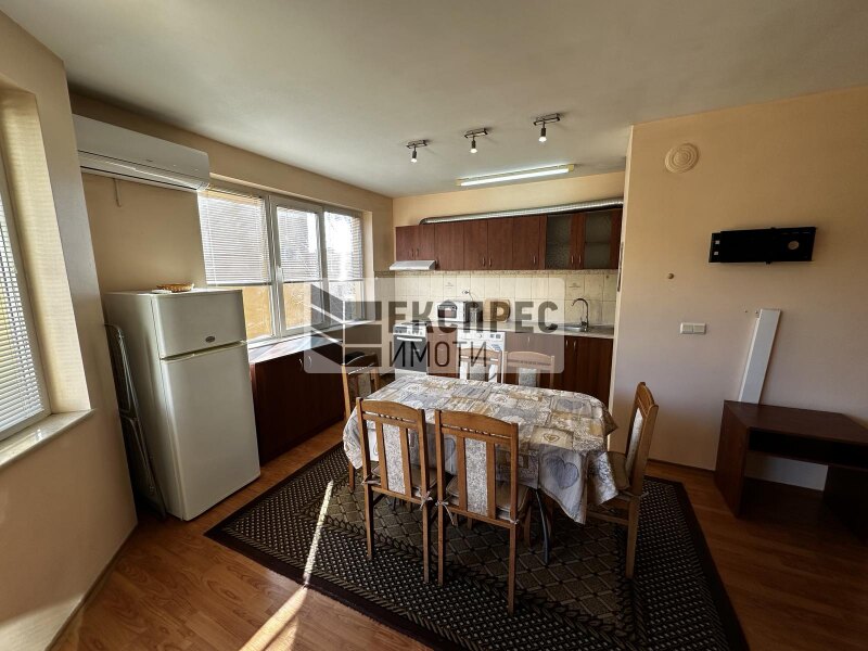 Furnished 2 bedroom apartment