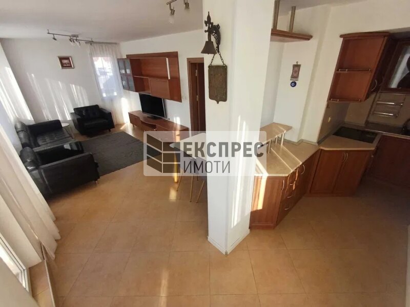 Furnished 2 bedroom apartment