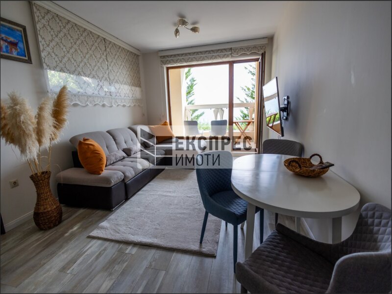 New, Furnished, Luxurious 2 bedroom apartment