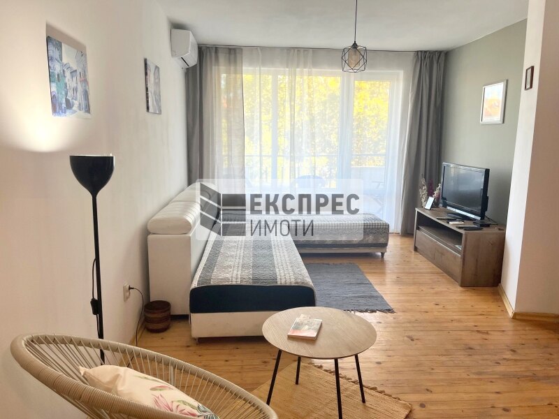 Furnished 1 Schlafzimmer Wohnung