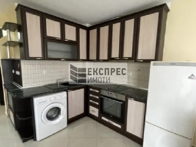  1 Schlafzimmer Wohnung