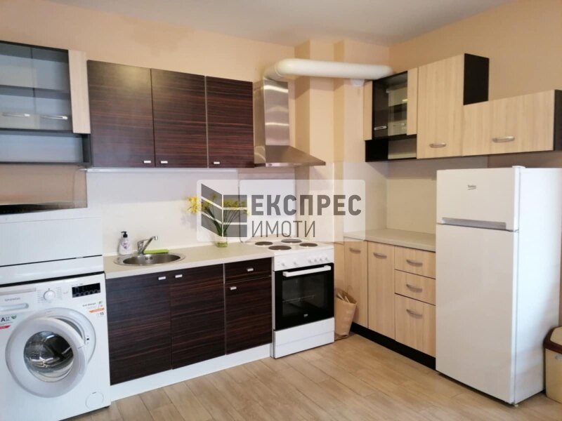 Furnished 1 Schlafzimmer Wohnung