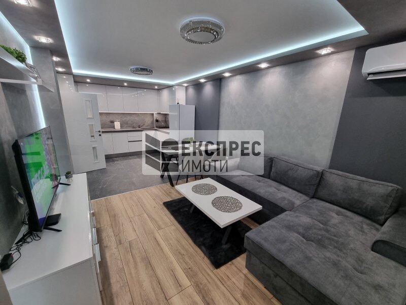 Нов, Луксозно, Обзаведен Двустаен апартамент