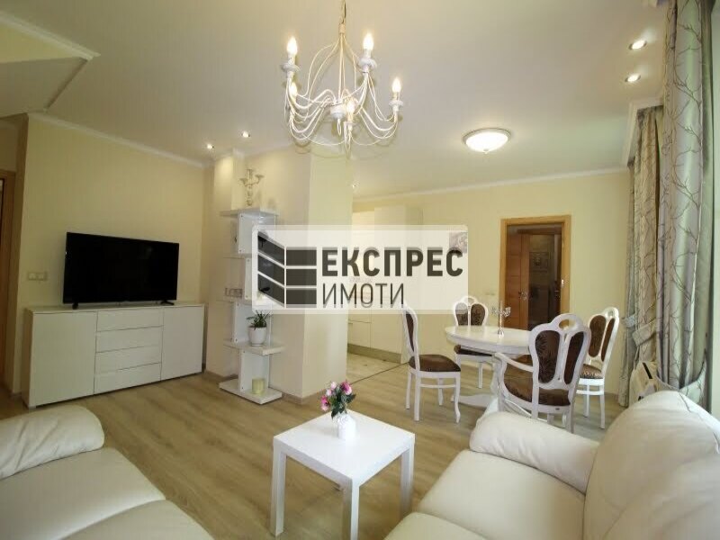 Luxury, Furnished 2 bedroom apartment