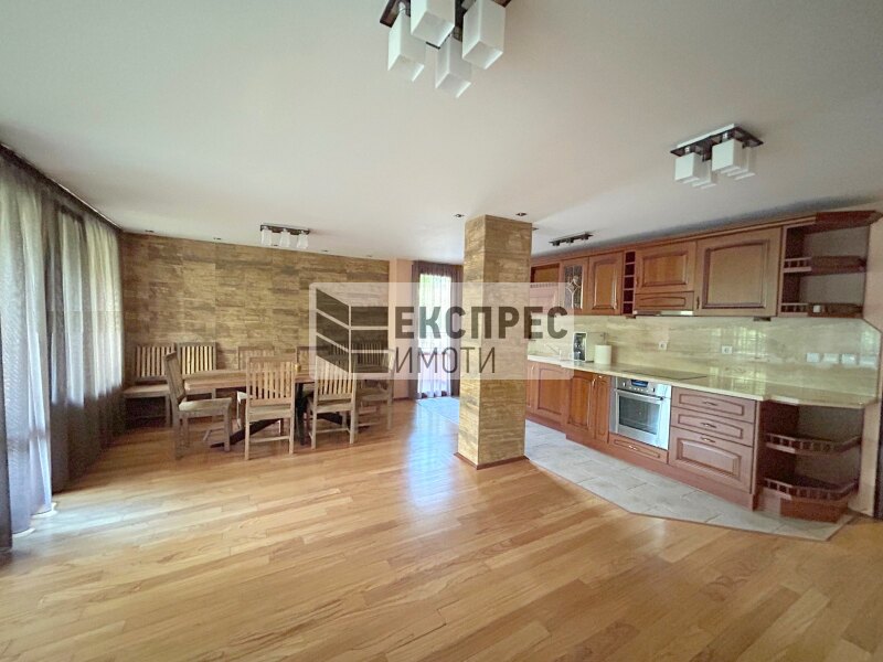 Luxury, Furnished 2 bedroom apartment