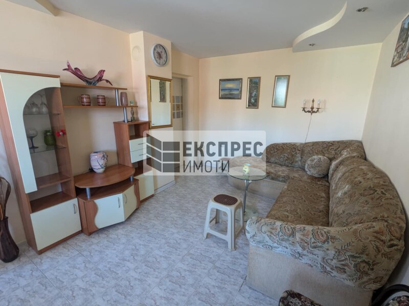  1 Schlafzimmer Wohnung