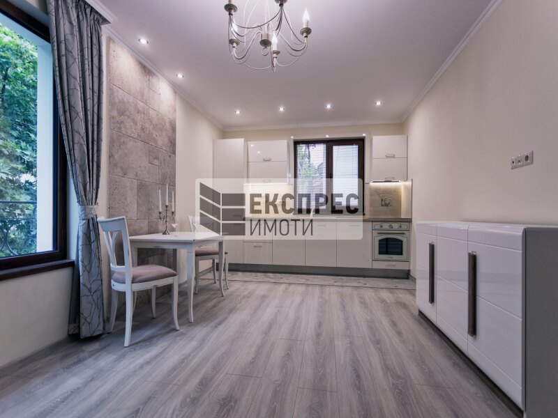 1 Schlafzimmer Wohnung