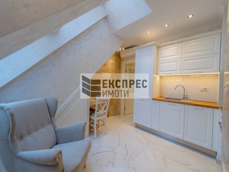 New, Luxury, Furnished 1 bedroom apartment
