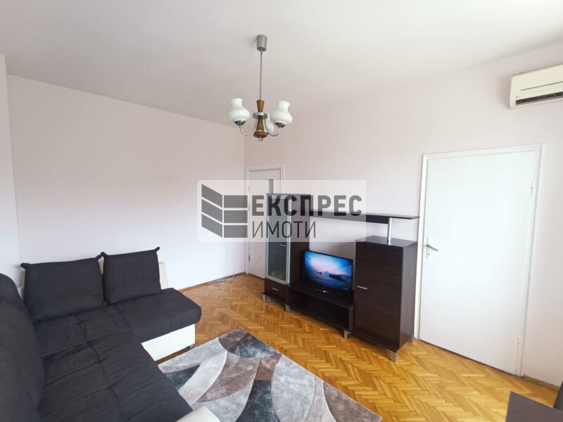 1 Schlafzimmer Wohnung