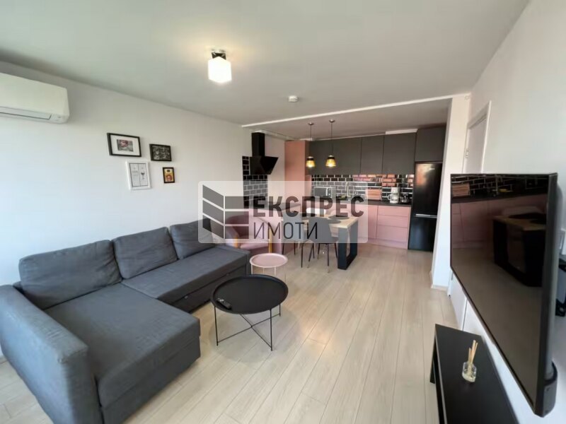 Neue, möblierte 2 Schlafzimmer Wohnung