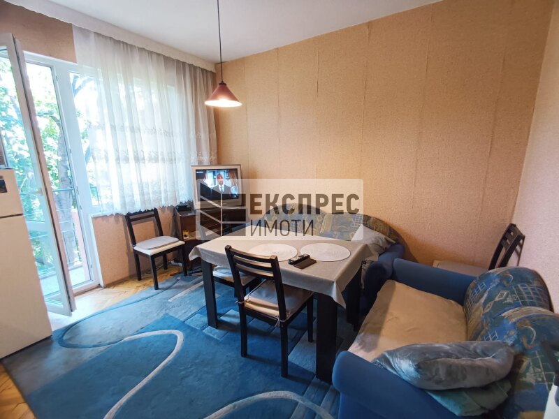  1 Schlafzimmer Wohnung