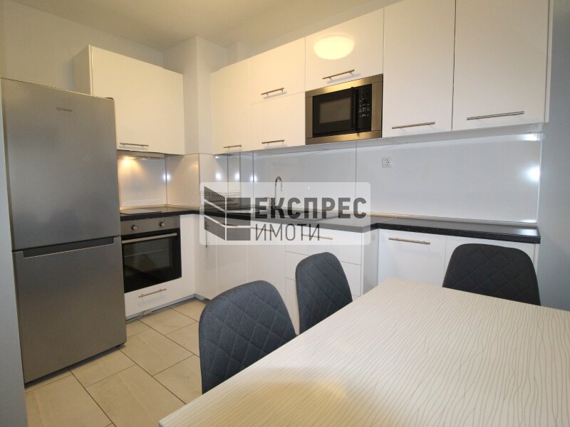 Furnished 2 bedroom apartment
