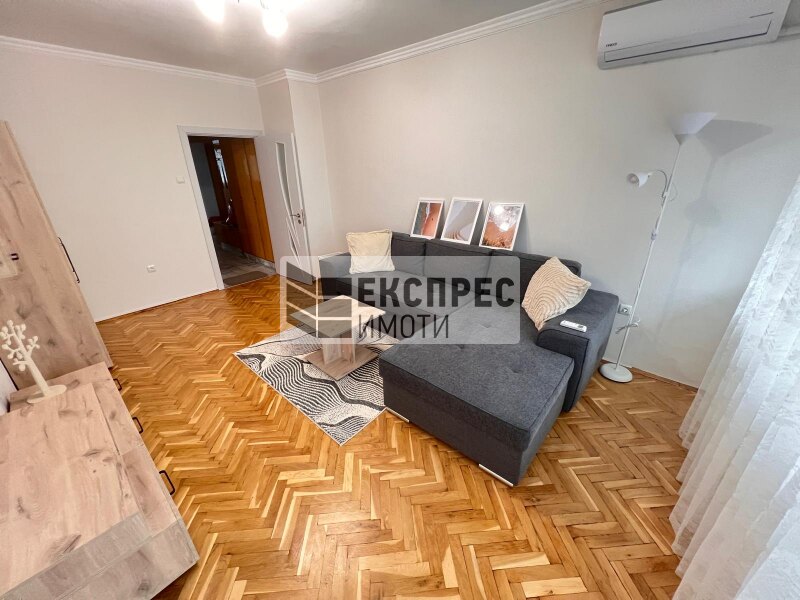 Furnished 2 bedroom apartment
